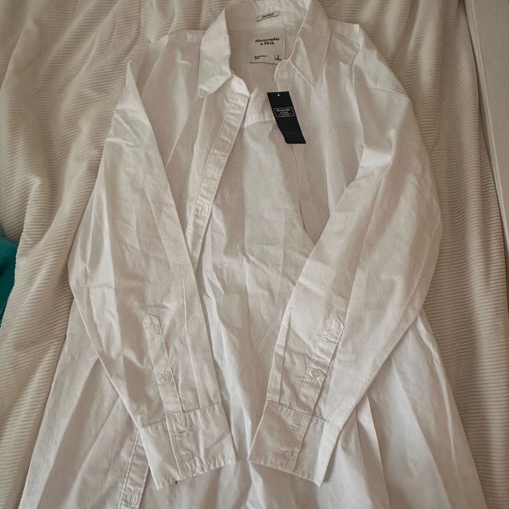 COPY - Abercrombie *oversized* woman’s white button down